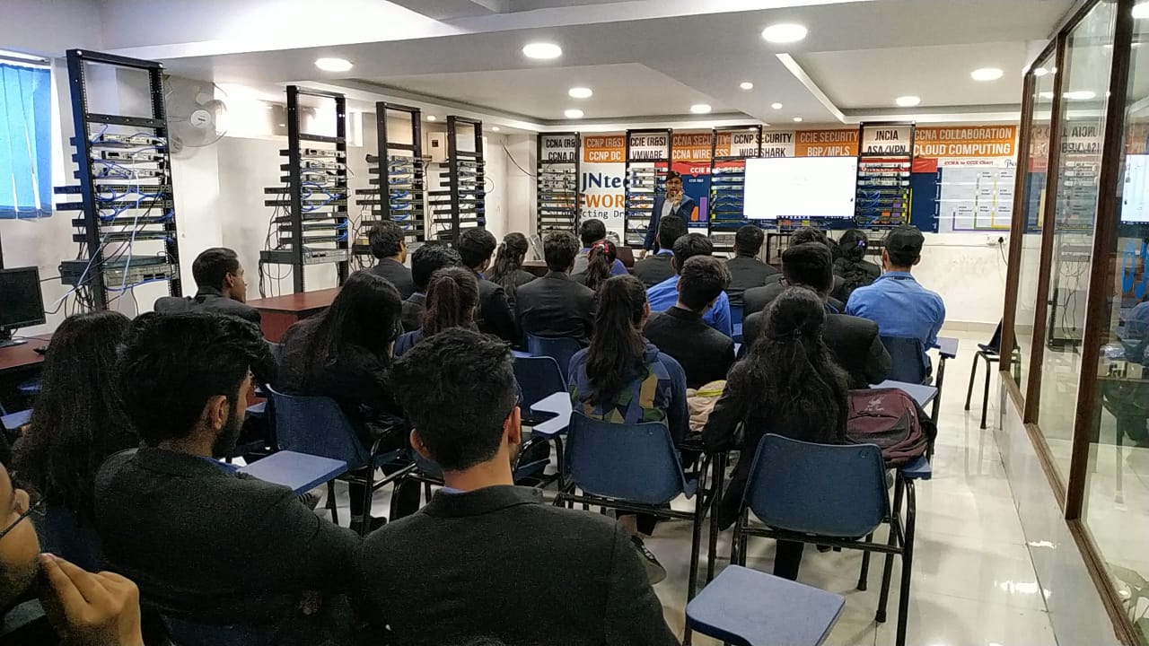 Industrial visit of IT students to JNtech Networks,Noida